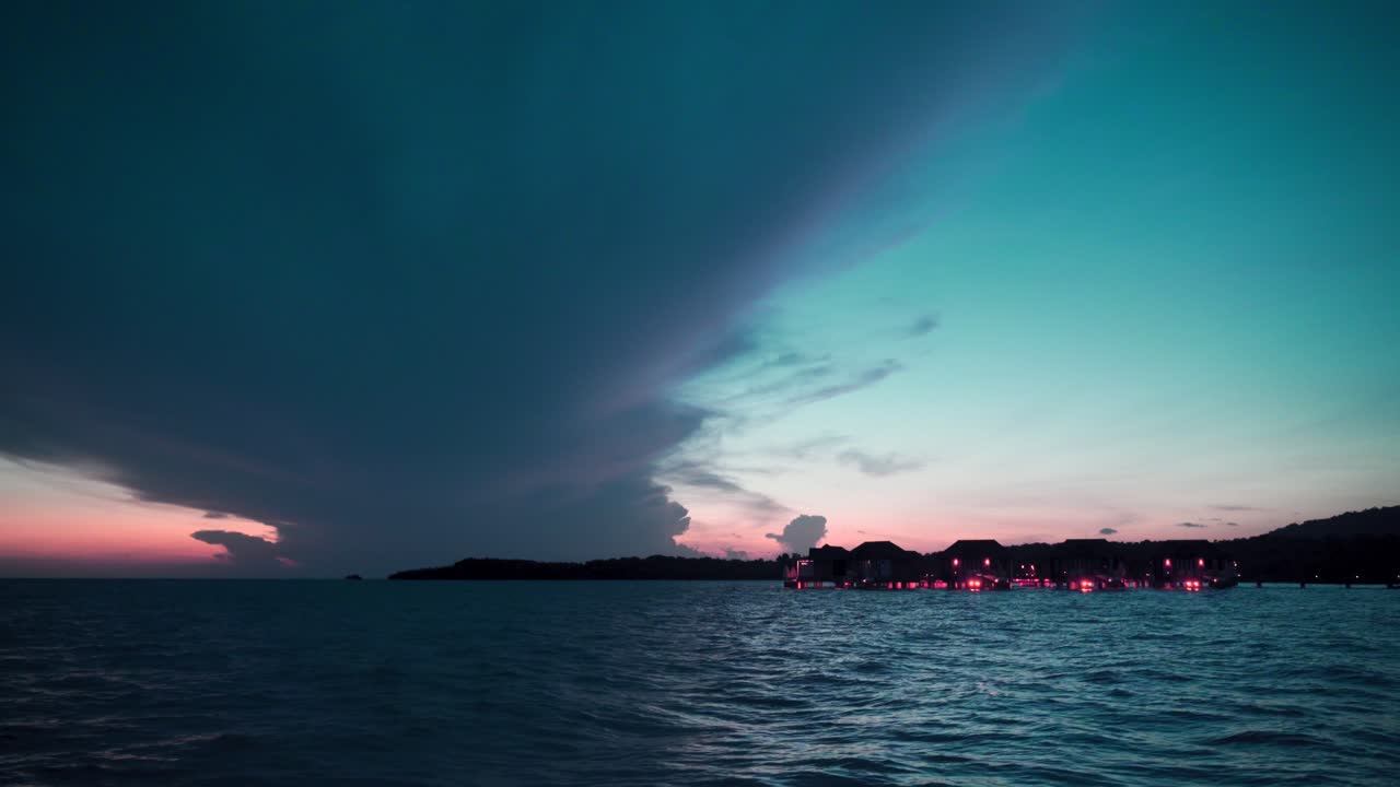 puesta de sol en la costa sur de jamaica