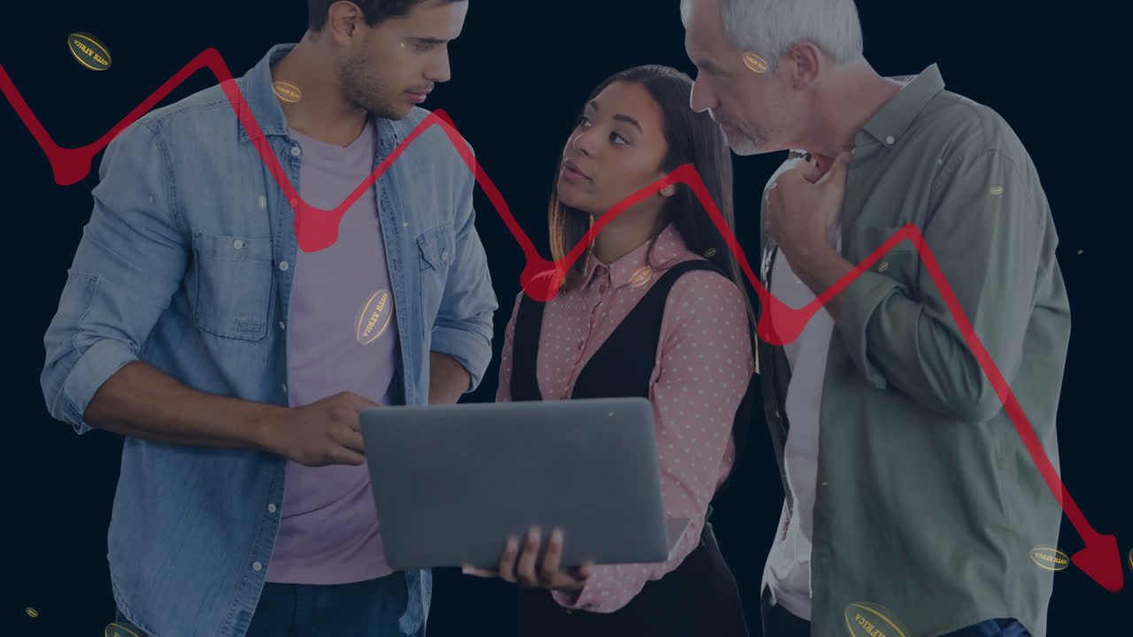 animación de bolas con bandera de sudáfrica y gráficos sobre diversas personas usando computadora portátil