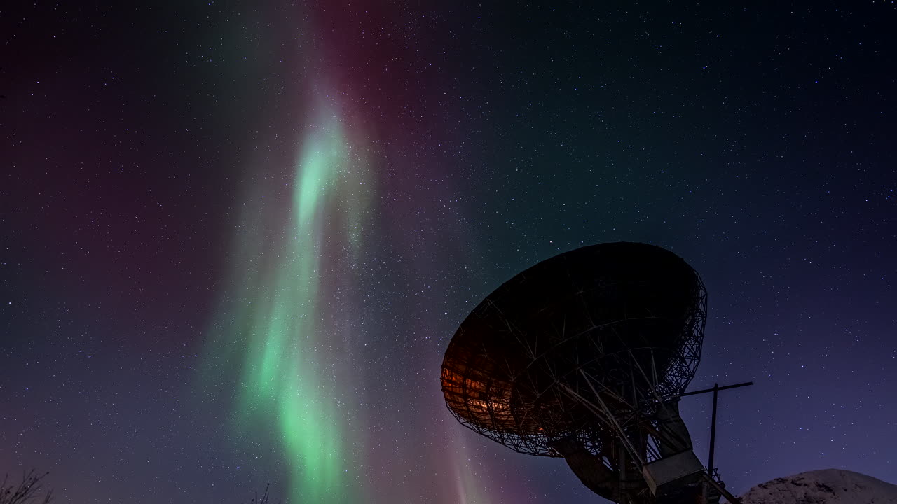 Nightlapse time-lapse of aurora borealis above EISCAT satellite in Tromso