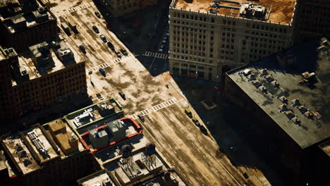 vista aérea de una calle de la ciudad