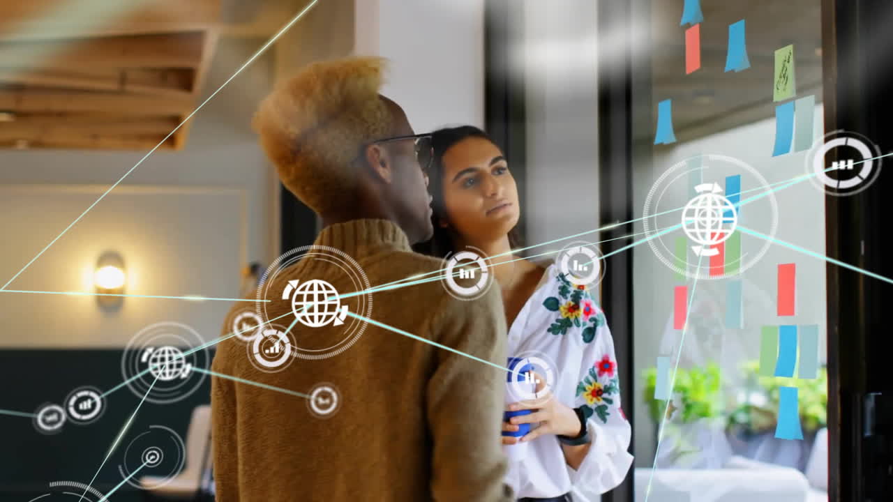 animación de la red de conexiones con iconos sobre diversas personas de negocios en la oficina