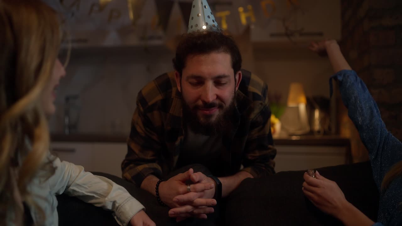 가족과 함께 생일 축하