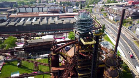 La-Torre-Del-Perno-Es-Una-Superestructura-De-Alto-Horno-No