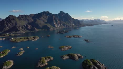 헨닝스바어 루포텐 (henningsvaer lofoten) 은 노르웨이 노르드랜드 카운티에 있는 군도이다.
