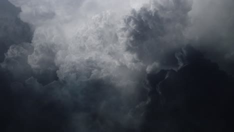 Tormentas-Eléctricas,-Nubes-Oscuras-Y-Relámpagos-En-El-Cielo-4k