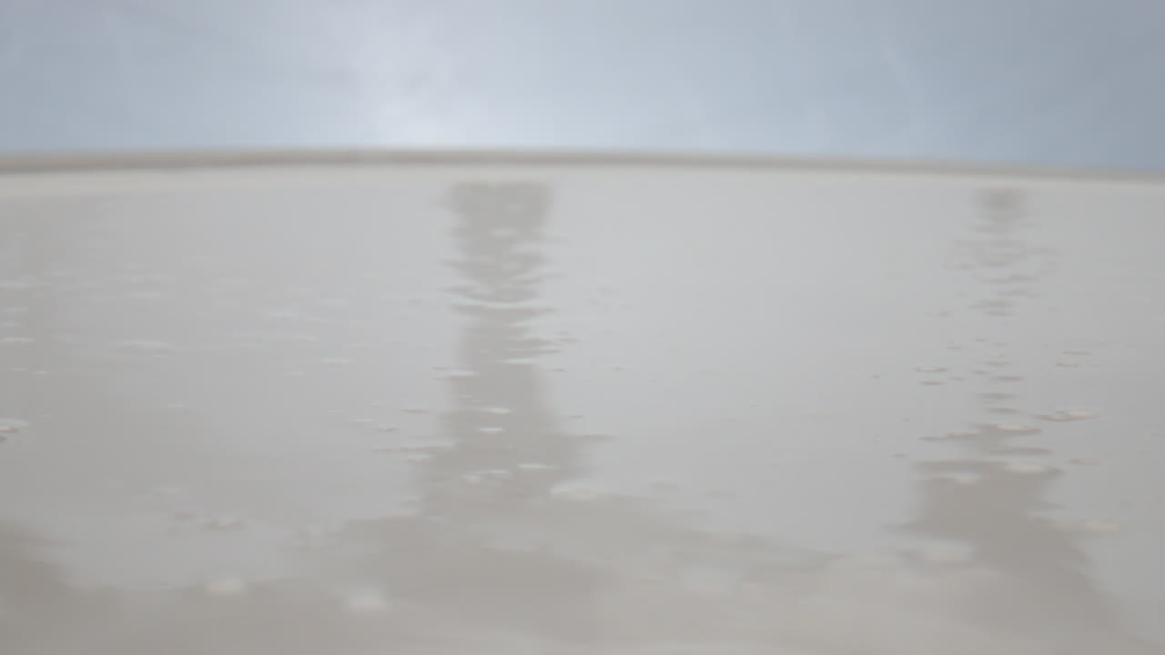 아브리코트 떨어지는 우유 디저트 슈퍼 슬로 모션 클로즈업 자연 유제품 음료