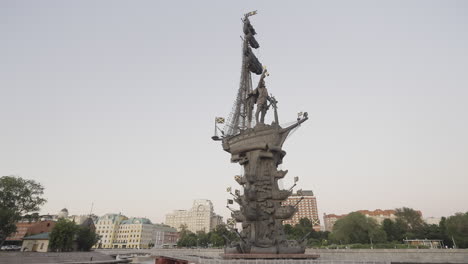 monumento a los conquistadores de siberia