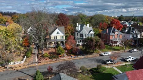 Suburban-homes-amidst-autumn-foliage