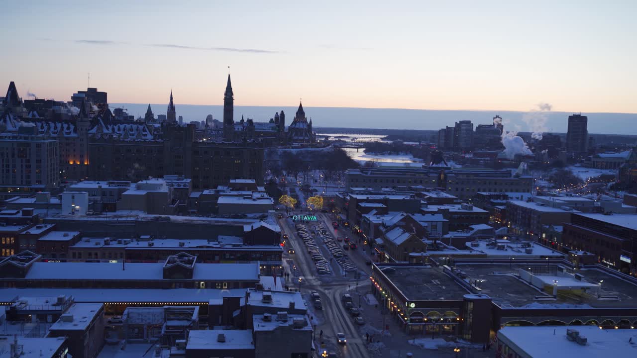 vistas de ottawa, ontario, canadá, en invierno, incluido, byward, mercado, parlamento, colina, río, y, horizonte