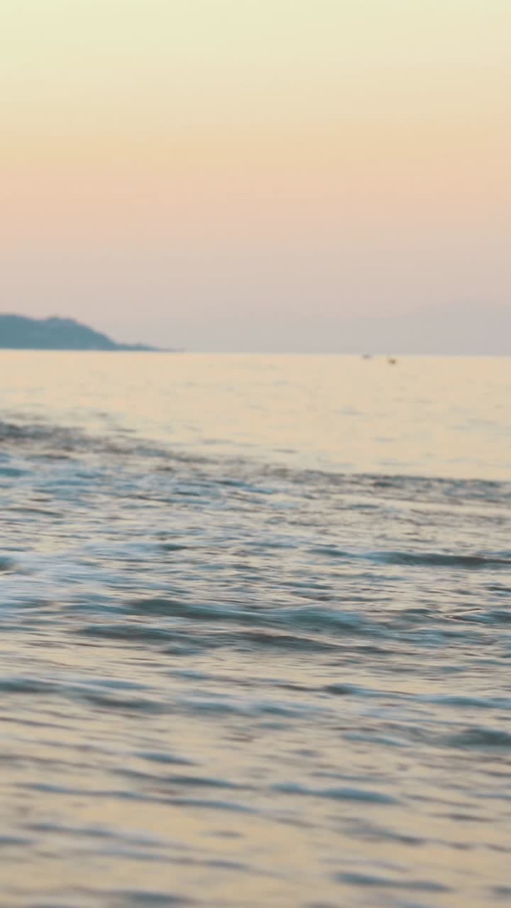 Tranquil Beach Scenery at Sunset