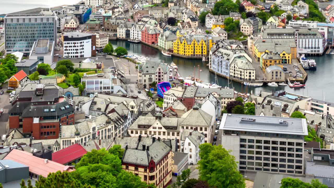 노르웨이 알레스룬드 시 에 있는 아크슬라