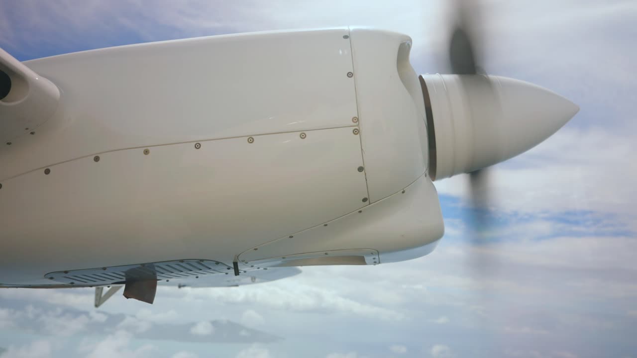 motor chárter desde la vista de la ventana