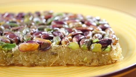 delicious pistachio baklava