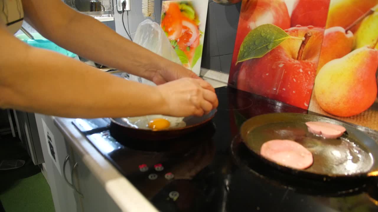 아침 식사를 준비하는 것