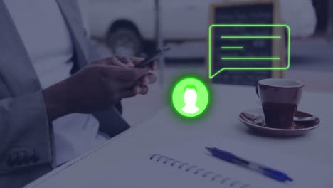 animación de iconos de redes sociales y procesamiento de datos sobre mujeres biraciales que usan teléfonos inteligentes
