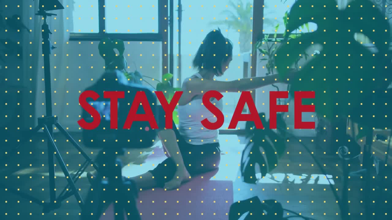 카우카시아 여성이 운동하는 것에 대한 사회적 거리두기 메시지의 애니메이션