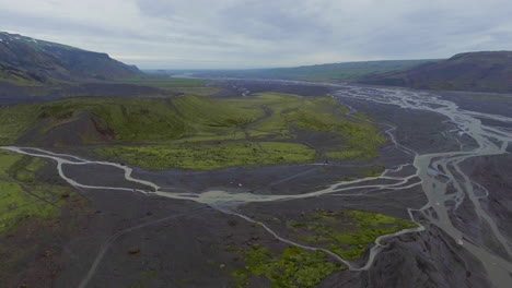 El-Paisaje-De-Thorsmork-En-Las-Tierras-Altas-De-Islandia-Desde-La-Vista-Aérea-De-Drones.