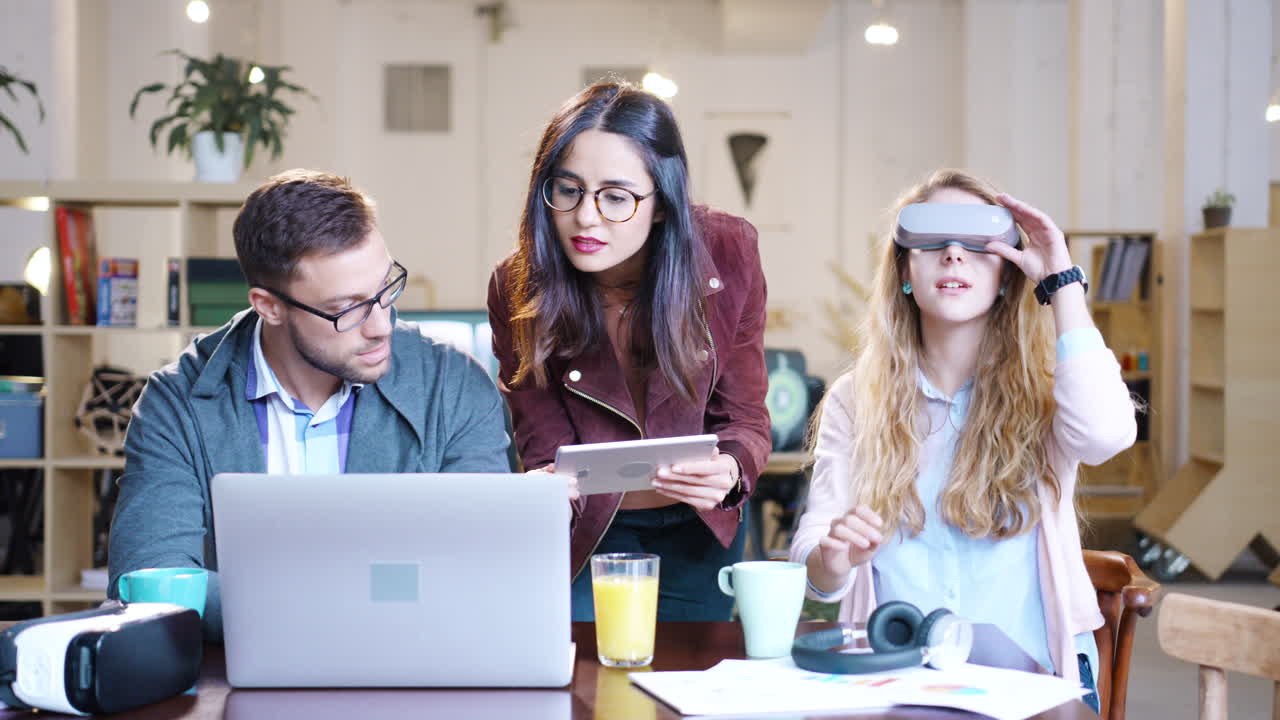 colaboración en equipo mediante el uso de virtual