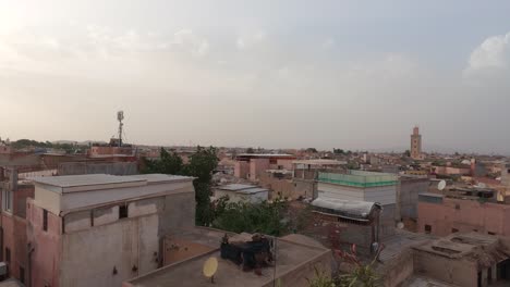 Rústico-Marroquí-Casco-Antiguo-Barrio-Casa-Tejados-Punto-De-Vista-A-Través-Del-Horizonte-De-La-Puesta-Del-Sol