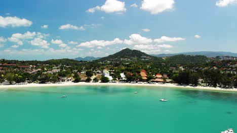 Descripción-General-De-La-Playa-De-Choeng-Moe-En-Koh-Samui,-Tailandia,-Con-Un-Dron