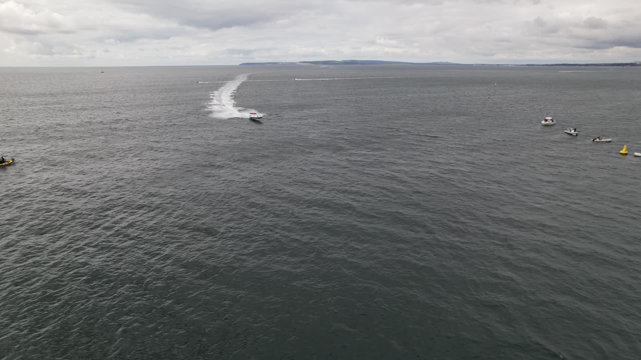 clip de carreras de botes eléctricos 6