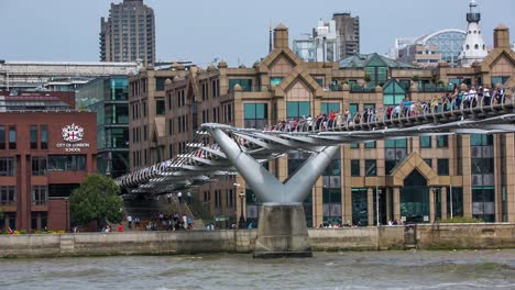 Millennium-Bridge-London-02