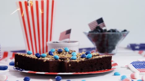 Sweet-food-decorated-with-4th-july-theme