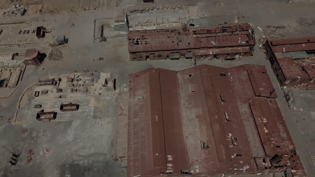 Humberstone Iquique ruins salitre Tarapaca ghost town sand drone north of chile