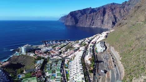 el punto de vista de los gigantes en tenerife, españa costa adeje, islas canarias