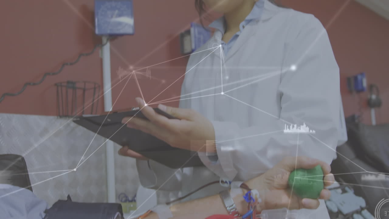 animación de la red de conexiones y procesamiento de datos sobre la mujer médico