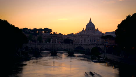 horizonte de roma con la basílica de san pedro del vaticano