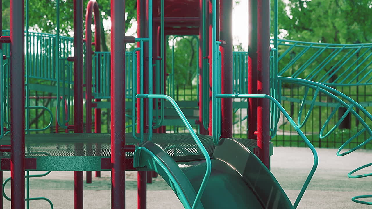 patio de recreo vacío en el parque