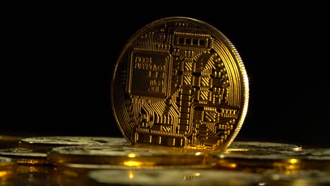 monedas doradas de bitcoin