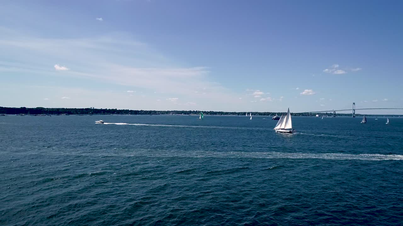 veleros entrando y saliendo mt