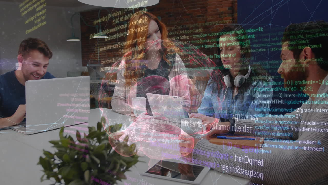 animación del cerebro y el procesamiento de datos sobre diversas personas de negocios discutiendo el trabajo en la oficina