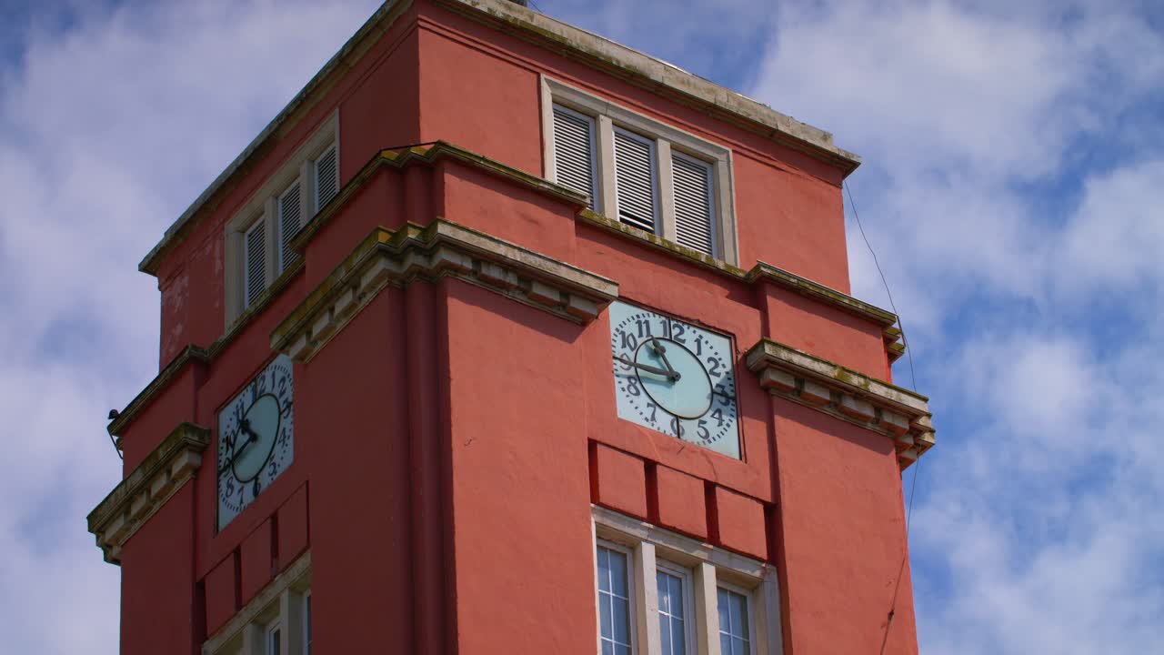 소피아에서 시간을 알리는 시계