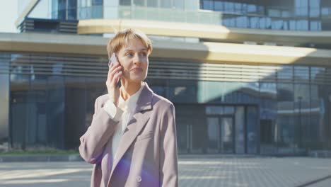 businesswoman on phone call in city