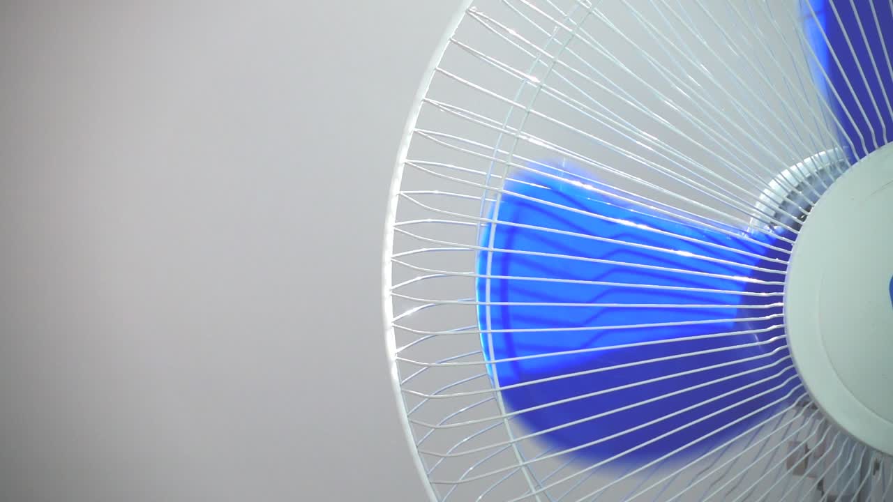 Optagelse af ventilatorblade. Ventilatorens funktion.