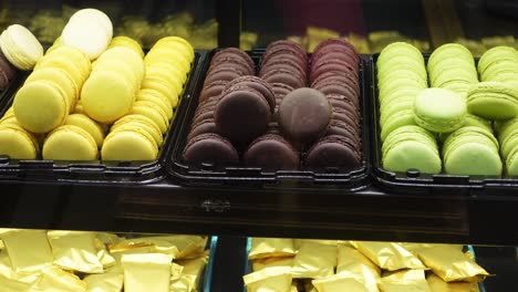 Ful-macaroon-displaying-at-local-store-,