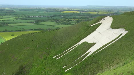 Ein-Riesiges-Weißes-Pferd-Ist-Ein-Wahrzeichen-In-Westbury-Englandbury