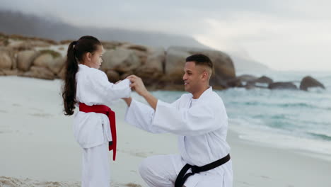 Beach,-karate-or-fitness-with-a-father