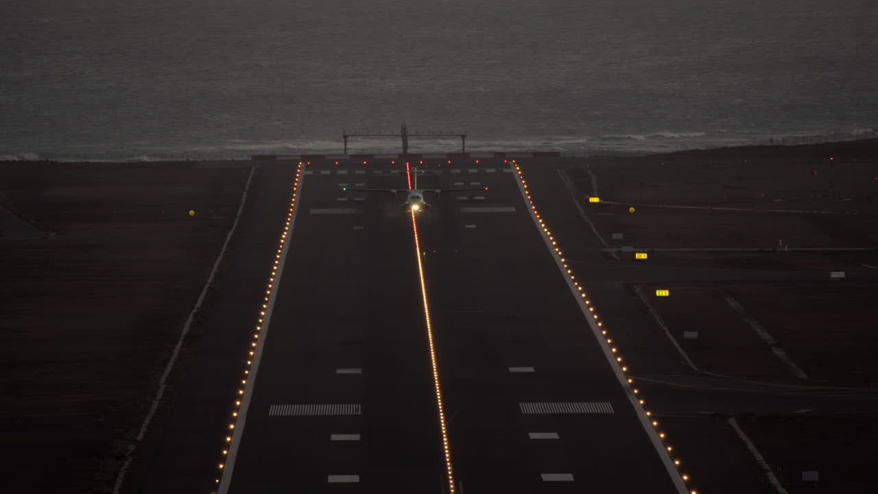 la aeronave aumenta de velocidad antes del despegue