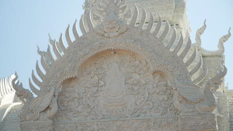 Beautiful-white-temple-in-thailand