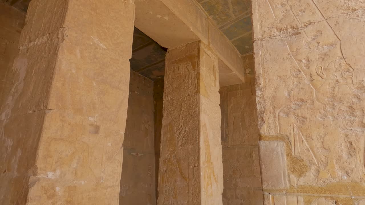 templo mortuorio de hatshepsut dibujos en columnas, antigua civilización egipcia