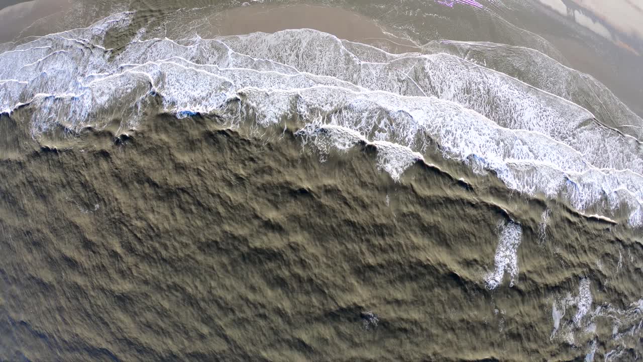 hermosa vista sobre las olas