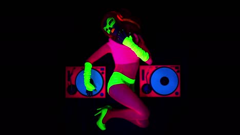 Liva-Glow-Dj-13