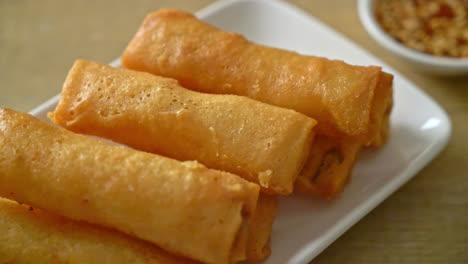 deep-fried-spring-roll-with-sauce