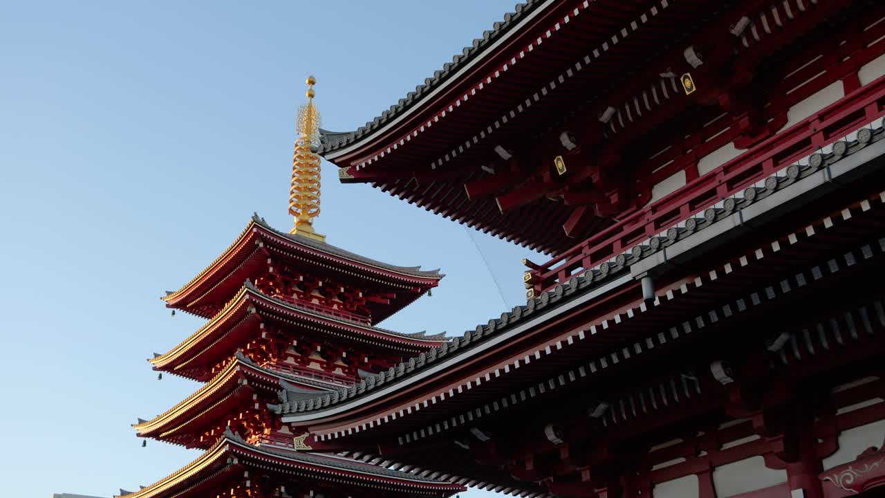 Filmisk slow motion slider-afsløring af Pagodetårnet ved Senso-Ji-helligdommen