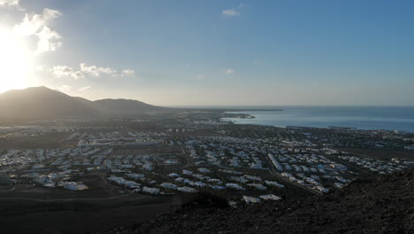 hermoso paisaje de playa blanca