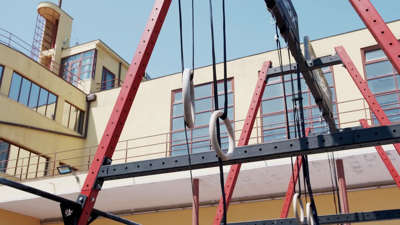 gymnastic rings details before a crossfit competition